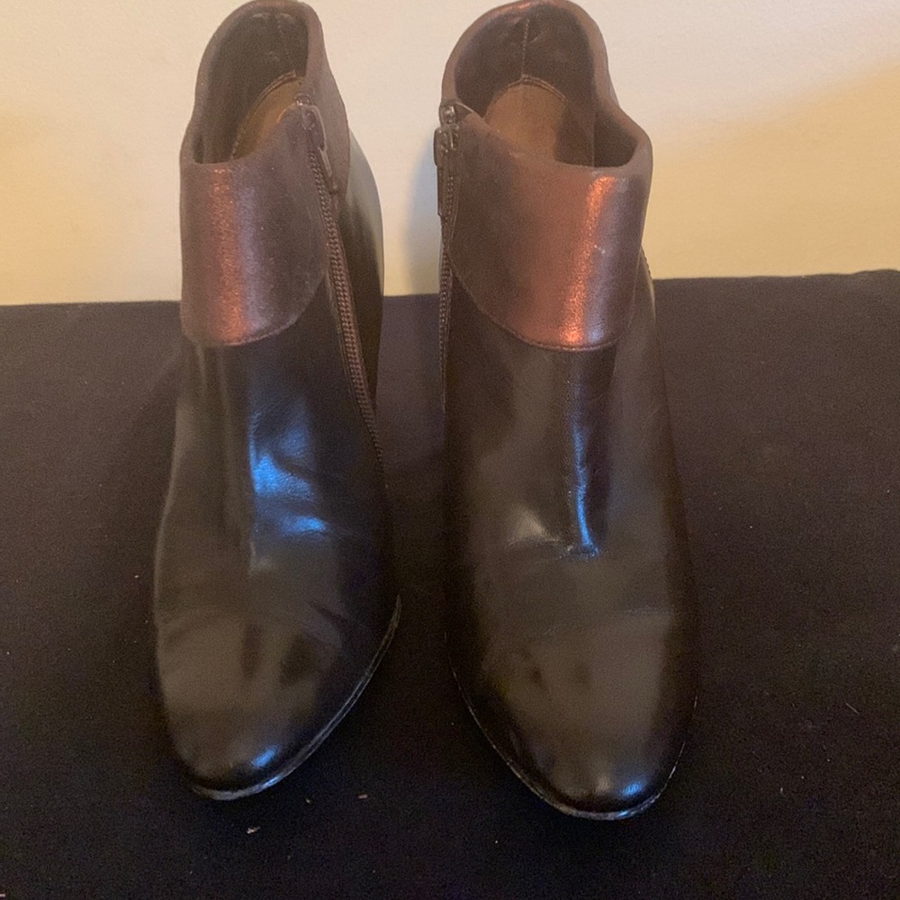 Boots Black Leather with Copper Trim 7.5 M